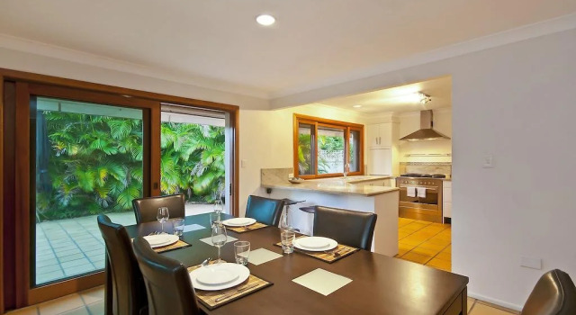 Bal Harbour Broadbeach Waters Holiday Home, Забронировать Отель Отели и гостиницы Голд-Кост, рядом с Empire Industrial Estate, Отель