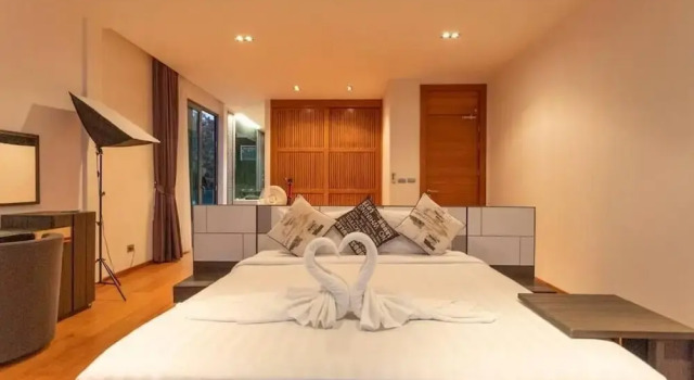 Beachfront Villa 3BR Infinity Pool V38