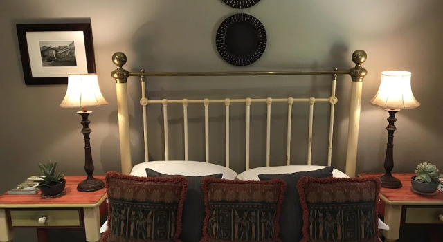 Номер Luxury The Crown Guest House