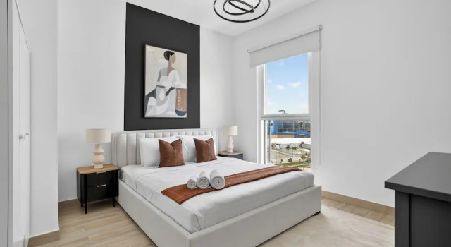 Апартаменты Grand Silkhaus Waters Edge Tower - Yas Island