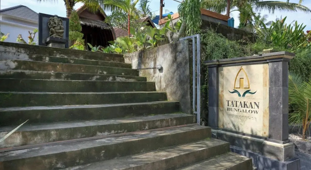 Kelingking Tatakan Villa, Rezervovat Vila Hotely v Bali se snídaní, Snídaně