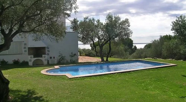 Holiday Home Illa Blanca