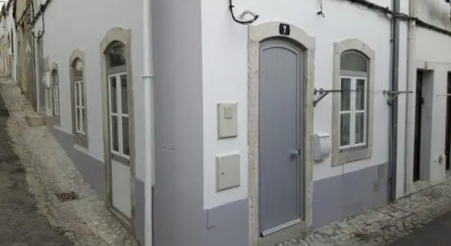 Casa do Bairro, Book Hotel Sesimbra 