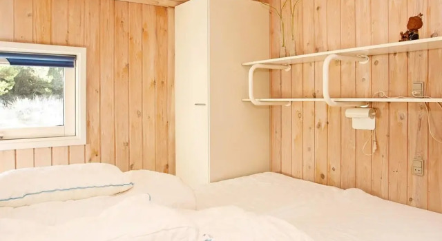 4 Star Holiday Home in Blokhus, Réserver Maison de vacances Hôtels à Vestjylland avec parking, Parking