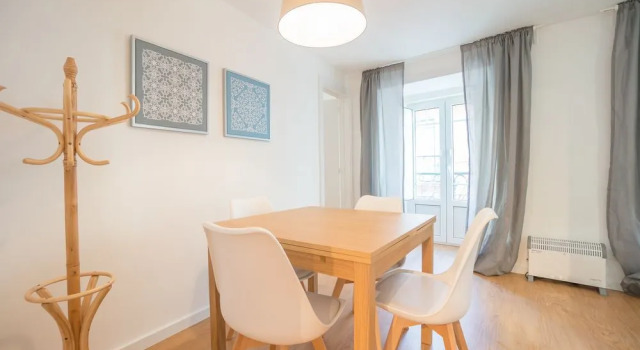 ShortStayFlat Martim Moniz Apartments, Забронировать Апартаменты/квартира Санта-Мария-Майор Лиссабон, рядом с Money Museum