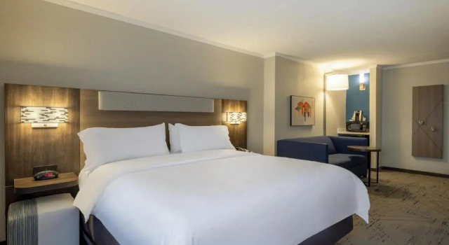 Полулюкс Holiday Inn Express & Suites Greensboro - I-40 atWendover by IHG