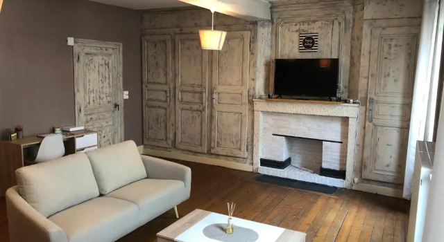 Spacieux appartement 2/6 pers 110m² proche CNPE, Rezervați Apartament Lagnieu 