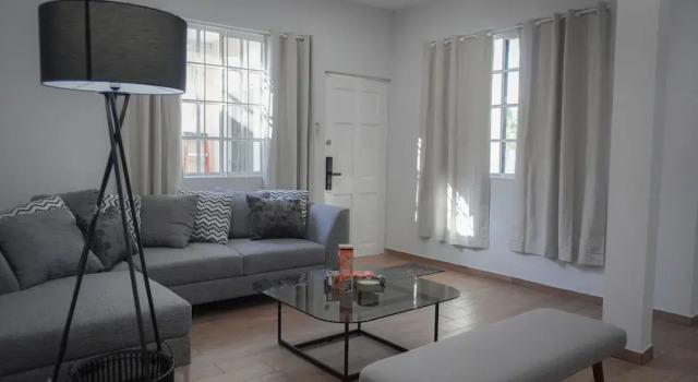 Апартаменты Comfort Modern Flat with 2 Bedrooms Near sea