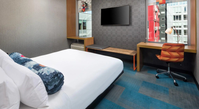 Двухместный номер Standard Aloft by Marriott Minneapolis