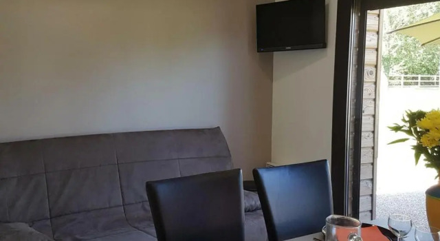 Gîte Veauchette, 3 pièces, 4 personnes - FR-1-496-88, Réserver Appartement Veauchette Auvergne