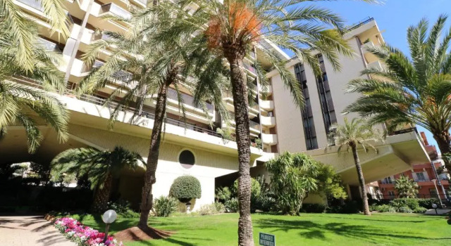 Апартаменты Luxury 1 Bedroom Jardins Croisette 265