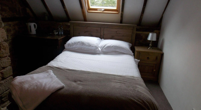 Cross Keys Inn Goodrich, Rezervați Hotel Ross-on-Wye Wye Valley