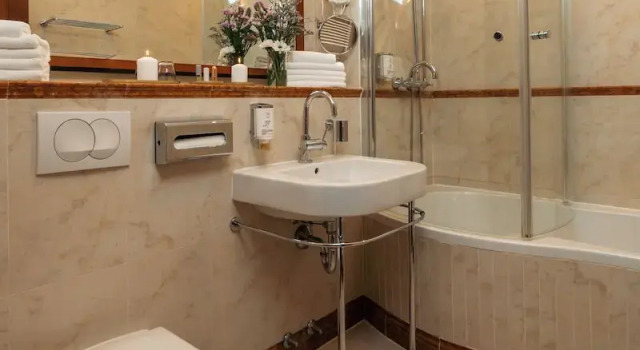 Номер Comfort Dvorec Jeruzalem