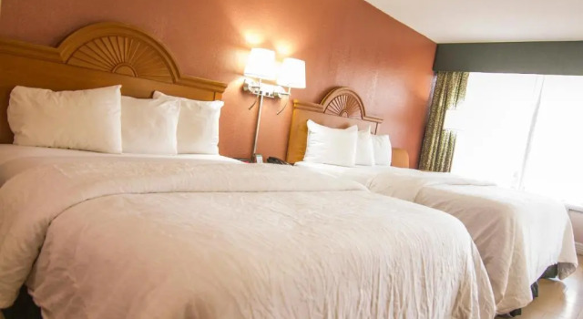 Четырёхместный номер Standard La Copa Hotel