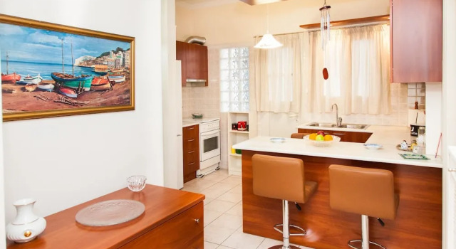 Vintage Apartment in Downtown Athens, Забронировать Апартаменты/квартира Афины Острова Саронического залива - Аттика, рядом с Theocharakis Foundation
