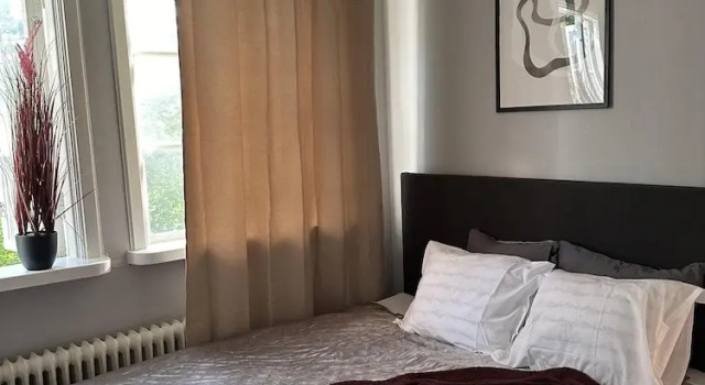 Stockholm - 5-beds - Sleeps 12 - Garden, Rezerwuj Dom wakacyjny Spanga Mälaren