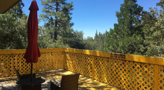 Standard Kahden hengen huone parvekkeella Idyllwild Bunkhouse