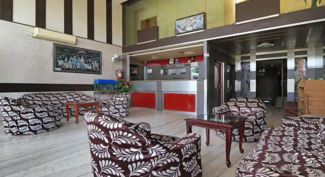 Jypore Saffron Inn & Suites