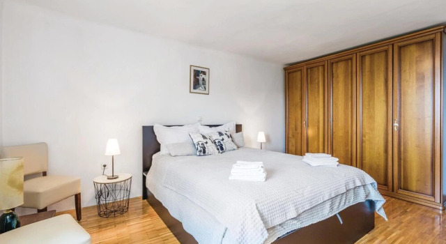 Amazing Apartment in Icici With Wifi and 2 Bedrooms