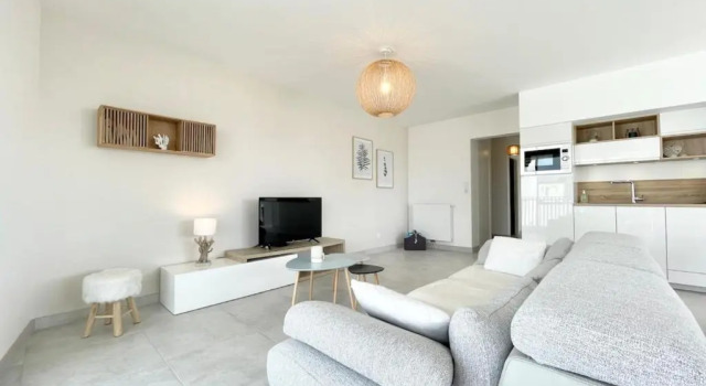 Апартаменты Spacieux appartement neuf de standing Hyper Cosy