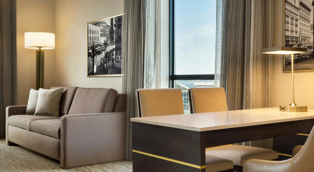 Embassy Suites by Hilton Syracuse Destiny USA, Rezervasyon Otel Syracuse Finger Lakes
