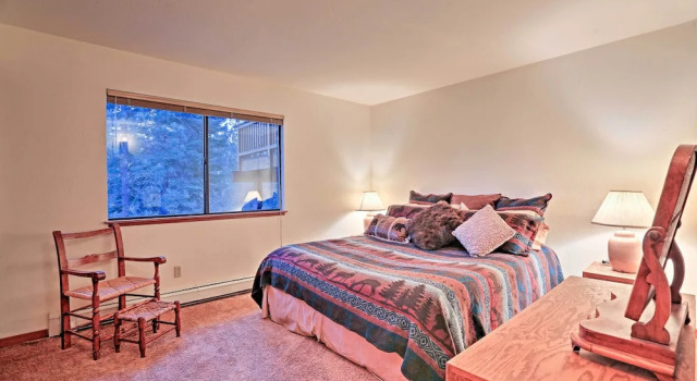Коттедж Family-friendly Truckee Cabin Near Ski Shuttle!