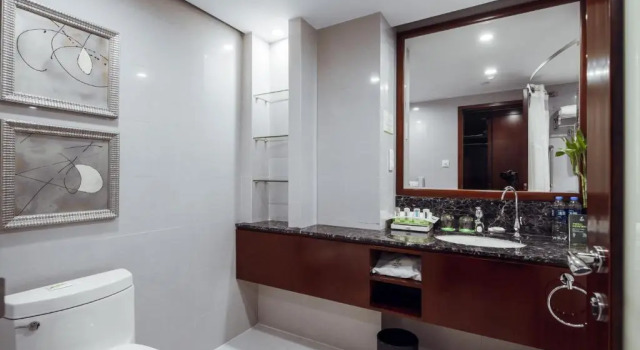Номер Superior Holiday Inn Changzhou Wujin by IHG