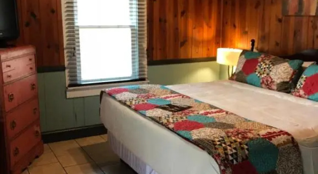 Номер Standard Riverside Lodge at Chimney Rock