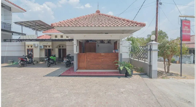 RedDoorz Plus near RSUD Majalengka, Book Hotel Billige hoteller i Majalengka