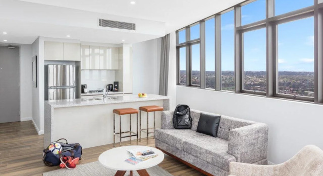 Meriton Suites Church Street, Parramatta, Забронировать Отель Парраматта Сидней, рядом с Stewart Street Reserve