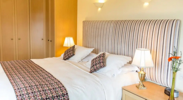 Ael Y Bryn Bed and Breakfast, Rezervați Bed and Breakfast Hoteluri în Dyfed cu parcare, Parcare