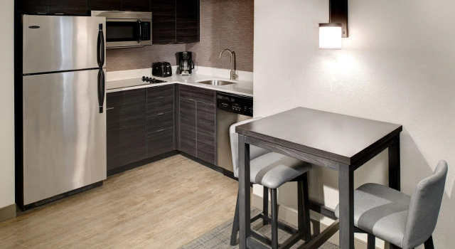 Двухместный люкс c 1 комнатой Residence Inn by Marriott Columbia Northeast/Fort Jackson Area