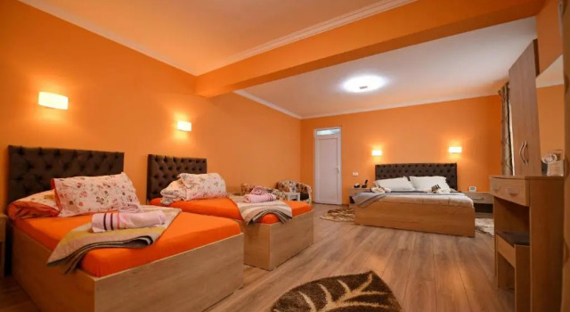 Apartament TRIDENT, Varaa Huoneisto Hateg 
