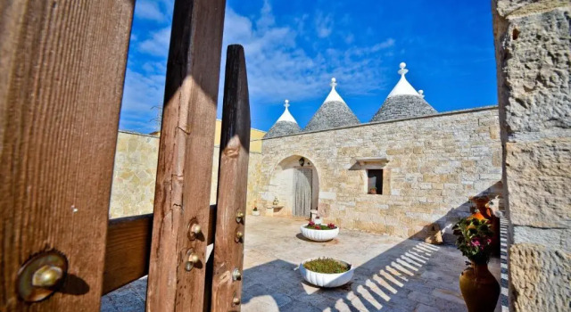 Коттедж с 3 комнатами I CINQUE TRULLI with Swimming Pool