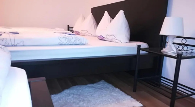 Isas Apartment, Varaa Huoneisto Hotellit Baijeri pysäköinnillä, Pysäköinti