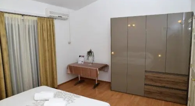 Apartments Anamarija, Rezerwuj Apartament Hotele w Split-Dalmatia County z parkingiem, Parking