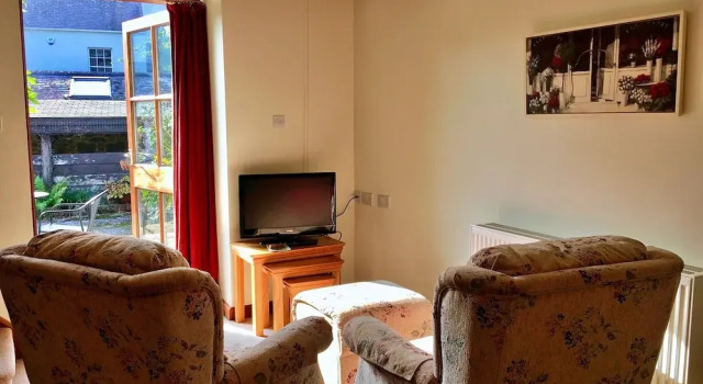 Cottage in Dartmoor With Countryside Views, Varaa Lomakoti Mökit kohteessa Merseyside, Mökki