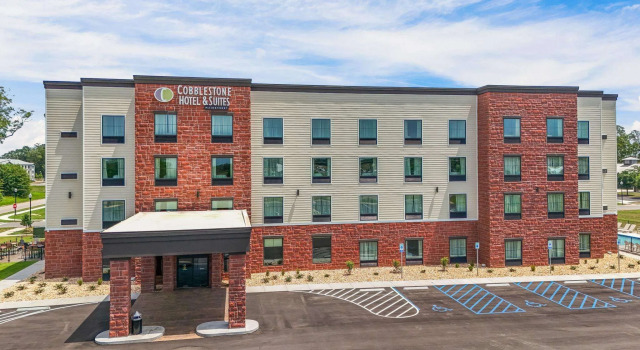 Cobblestone Hotel & Suites - Foley, Boek Hotel Foley Alabama