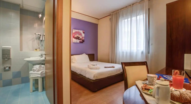 Трёхместный номер Standard Hotel Europa