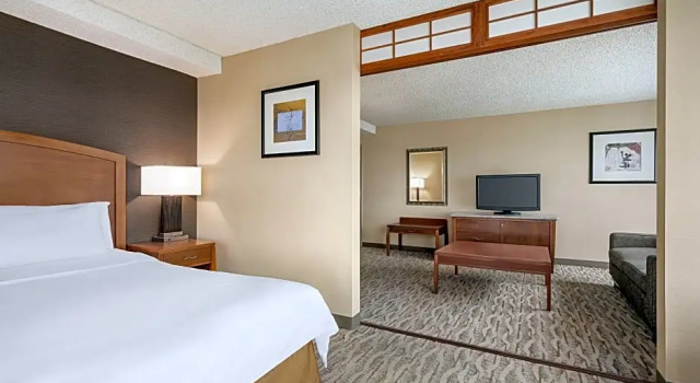 Двухместный люкс c 1 комнатой Holiday Inn Los Angeles Gateway-Torrance by IHG