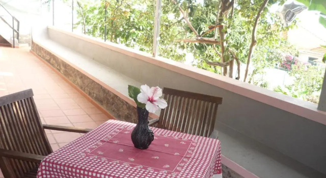 Коттедж с 2 комнатами Louros House
