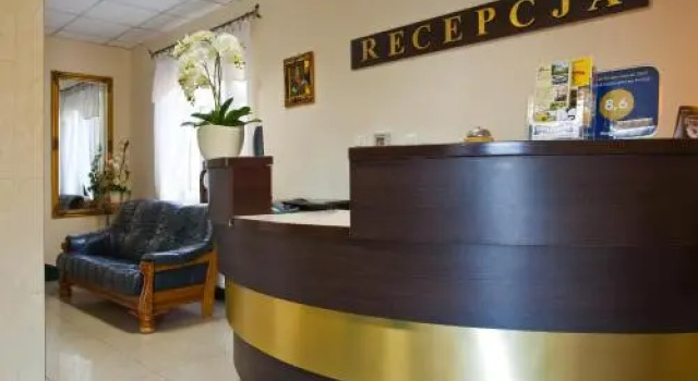 Hotel Henryk, Boek Hotel Hotels in Klein-Polen met parkeren, Parkeren