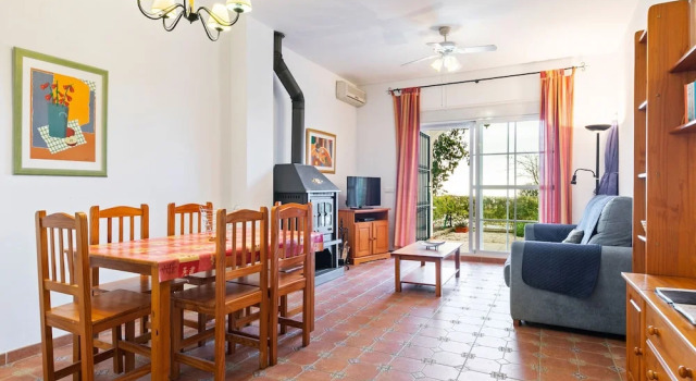 Impressive Apartment in Alcaucín With Swimming Pool, Varaa Huoneisto Alcaucin Axarquía