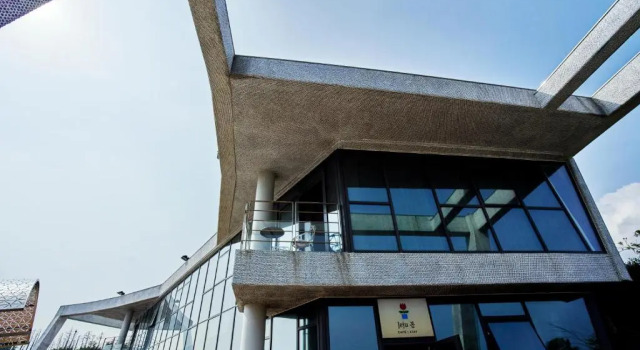 Run of House Jeju Bom stay & Art Gallery