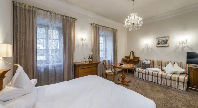 Номер Classic Romantik Hotel & Restaurant Stafler