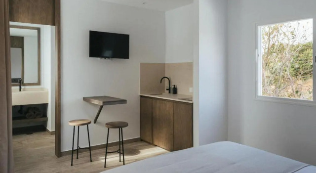 Студия Alava Suites