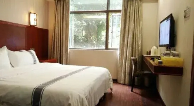 Nanning Pinshu Hotel (Jiangnan Wanda Plaza Tingzi Wharf Branch)