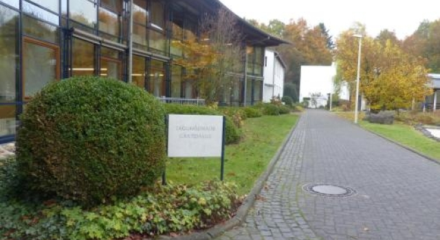 CJD Bonn Godesberg, Забронировать Отель Бад-Годесберг Бонн, рядом с Оздоровительный центр Курфюрстенбад
