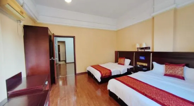 Suite Cuihu Hotel