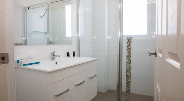 Семейные апартаменты с 2 комнатами с видом на сад Apartments on Morrow